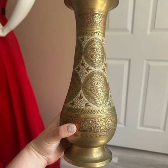 BRASS vintage 1950 Elegant Gold and Red Decorative Vase 🏺 - Picture 2 of 6
